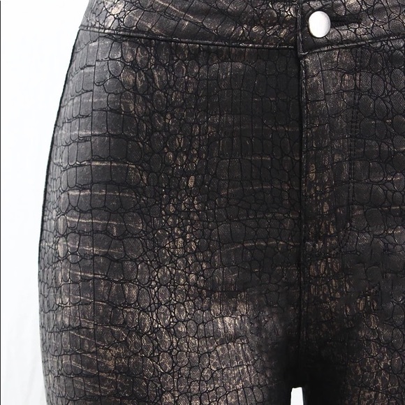 Faux croc skin leather leggings - Picture 4 of 6